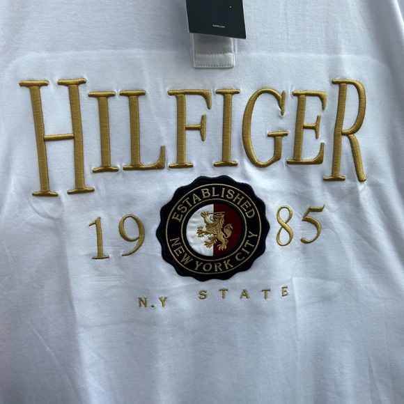 TOMMY HILFIGER T-SHIRT - Picture 3 of 6